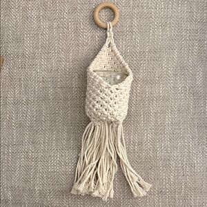 Macrame handmade vase holder